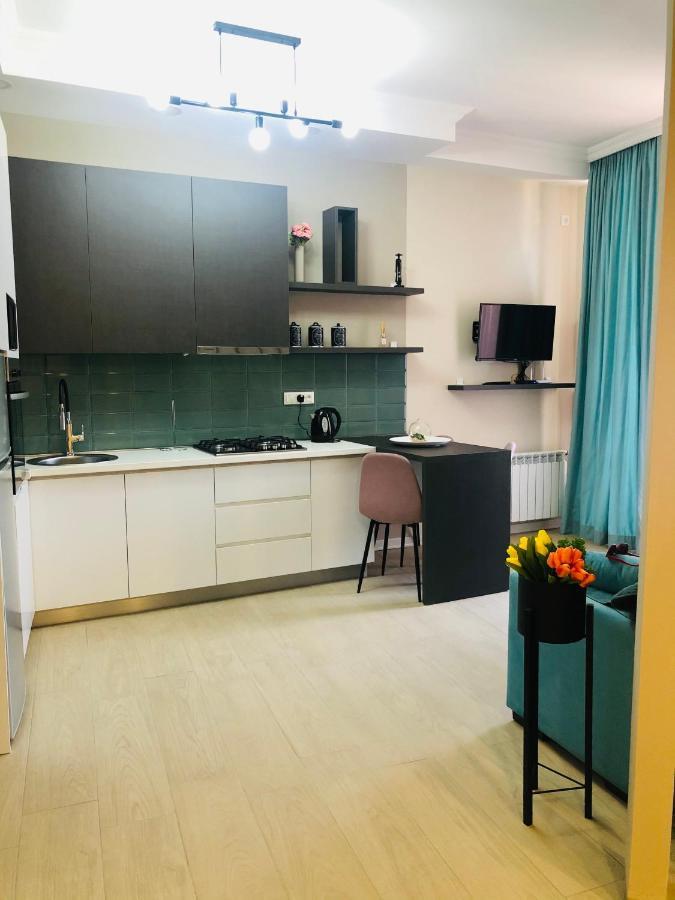 Wellconect Apartamento Kʼutʼaisi Exterior foto