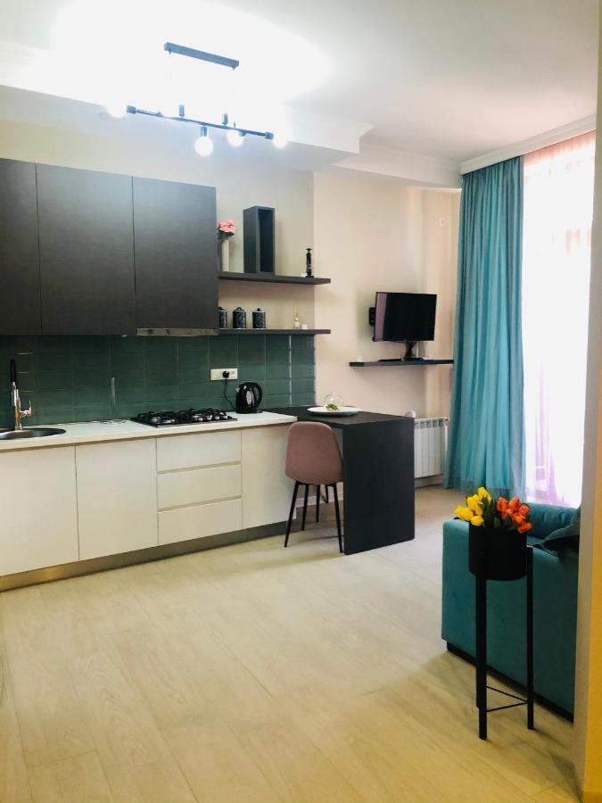 Wellconect Apartamento Kʼutʼaisi Exterior foto
