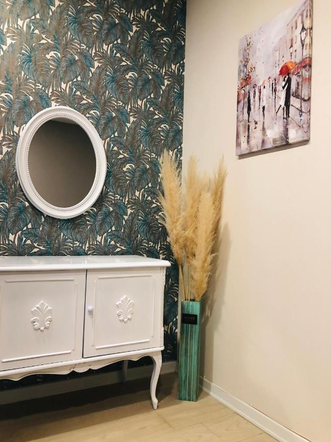 Wellconect Apartamento Kʼutʼaisi Exterior foto